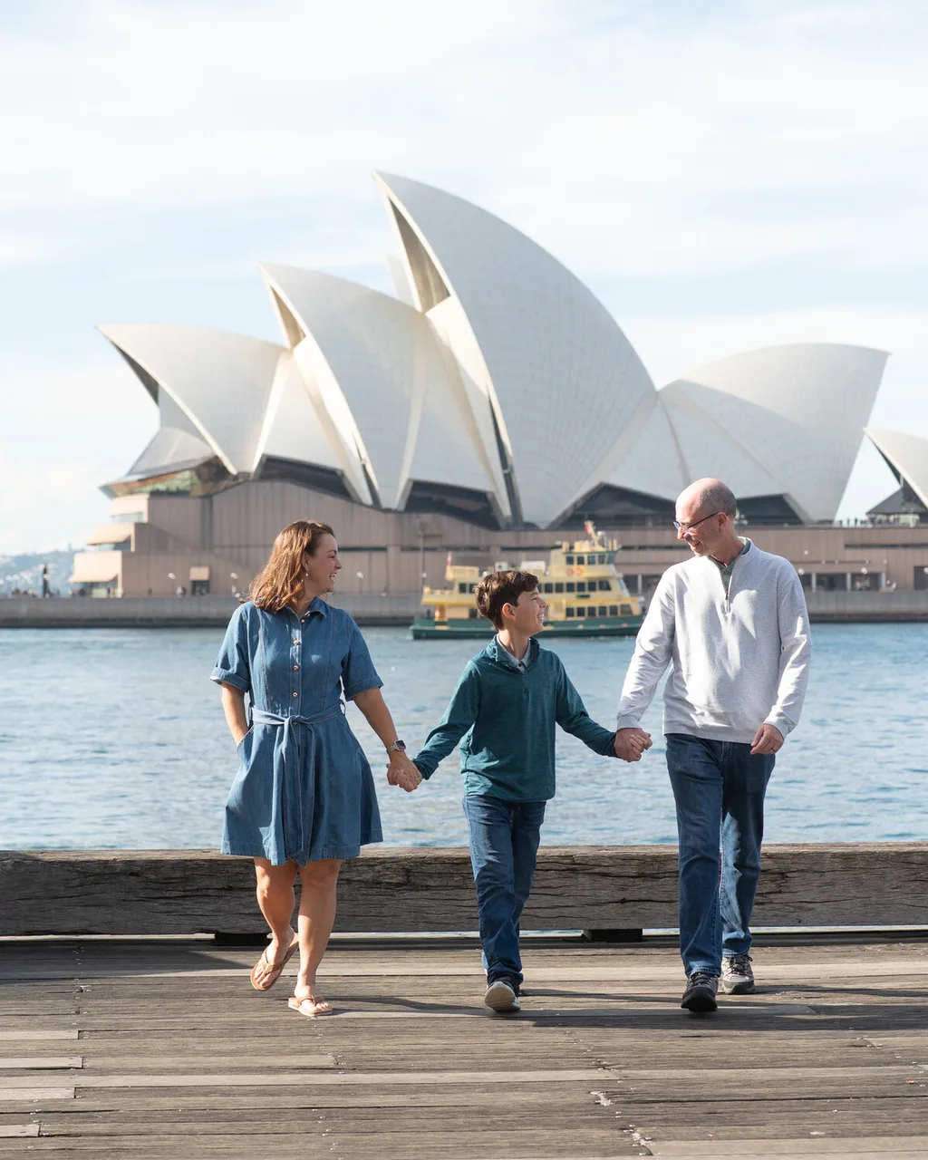 Elizabeth Holst traveling with her family in Sydney
